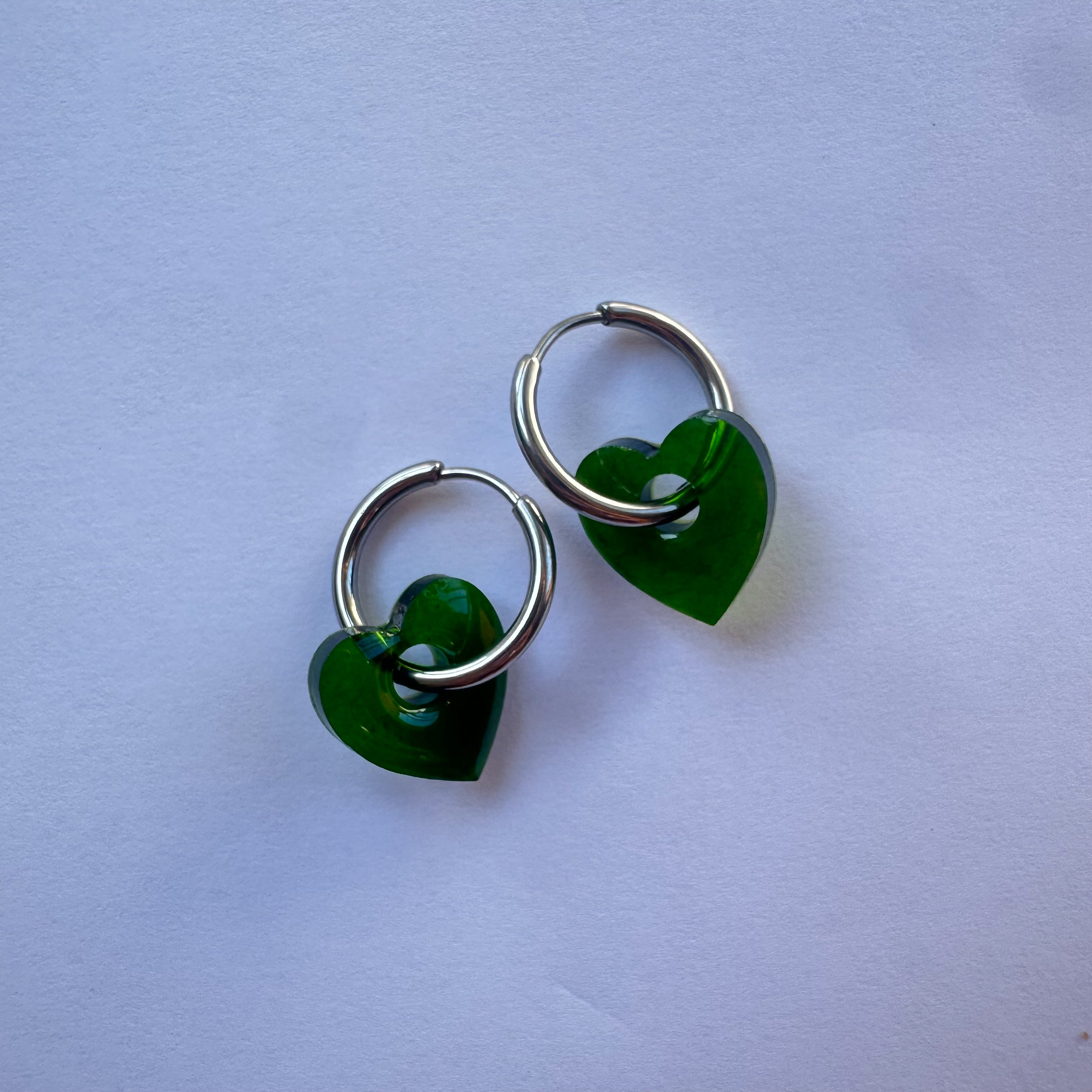 Soft heart green